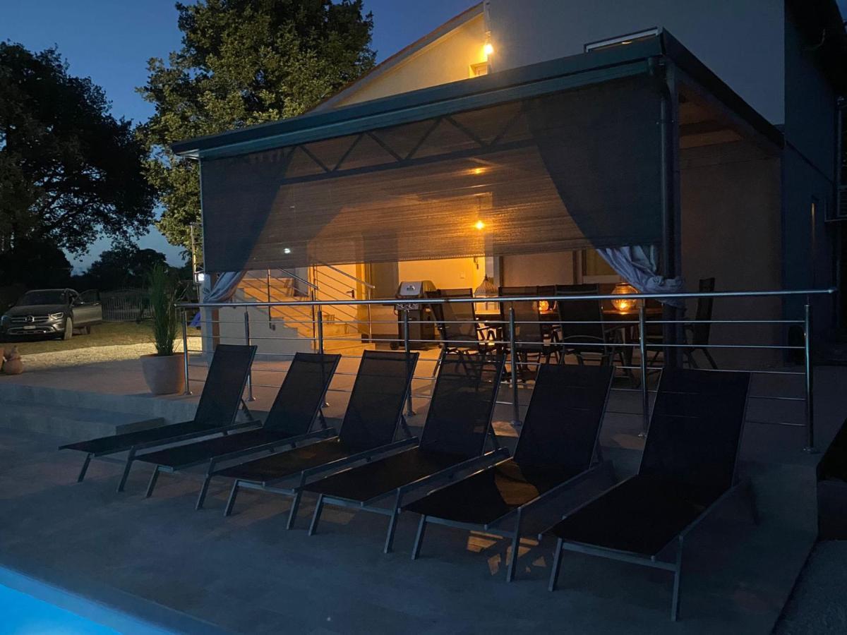 Naturia Holiday House Medulin Extérieur photo